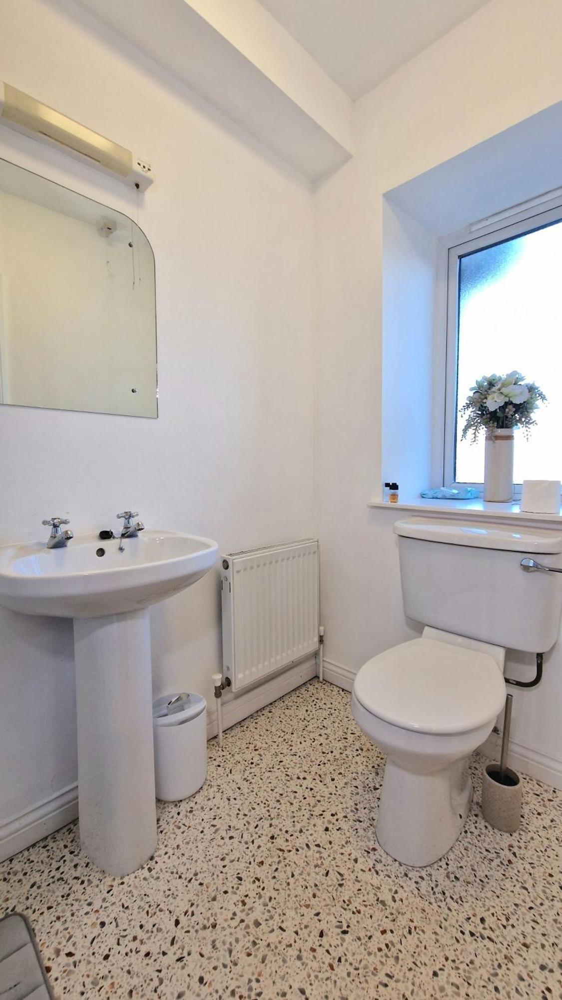 Cosy 3 Bedroom All Ensuites Galway Exterior photo